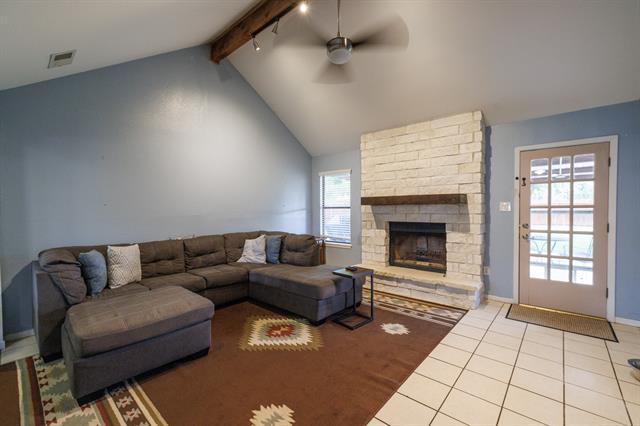 Foto del edificio - 857 Chanticleers Ln