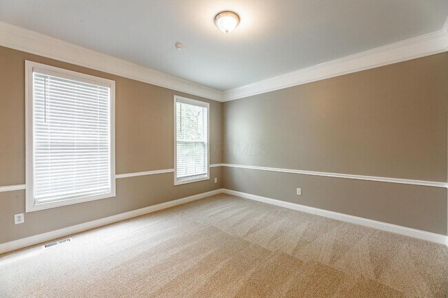 Foto del edificio - 4930 Brooksview Cir