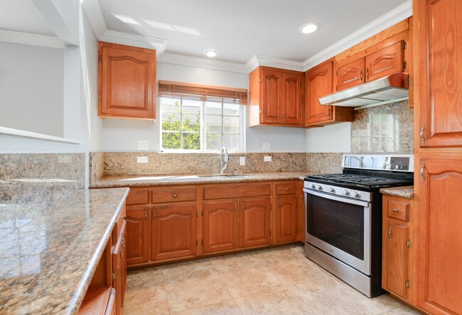 Cocina - 2363 Fleetwood St