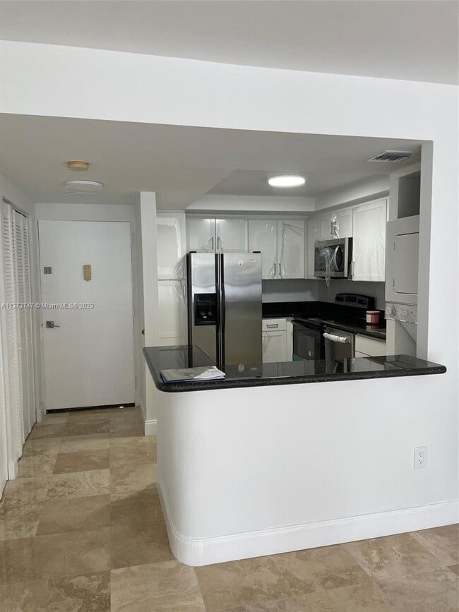 Foto del edificio - 3731 N Country Club Dr