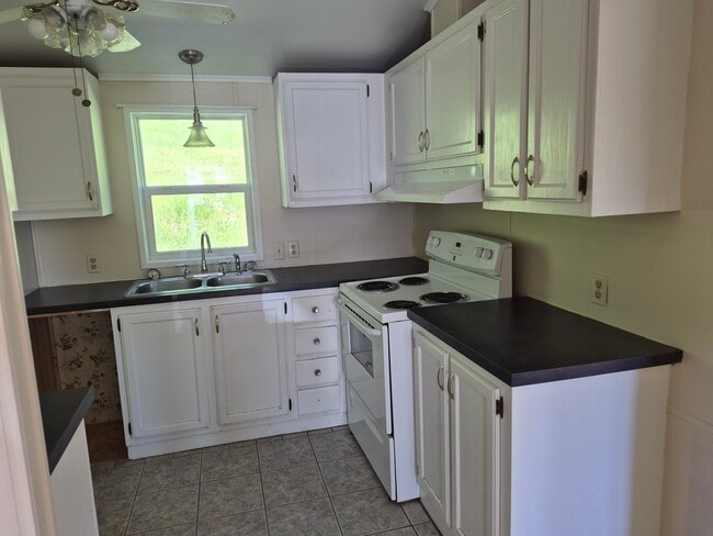Dishwasher is getting installed! - 74 Pink Row