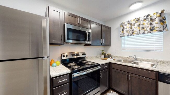 Building Photo - Coldwater Flats LLC