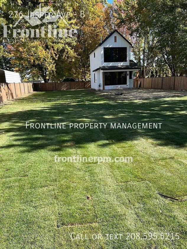 Primary Photo - Beautiful brand new custom home!