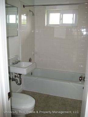 Building Photo - 1201 Highland Ave