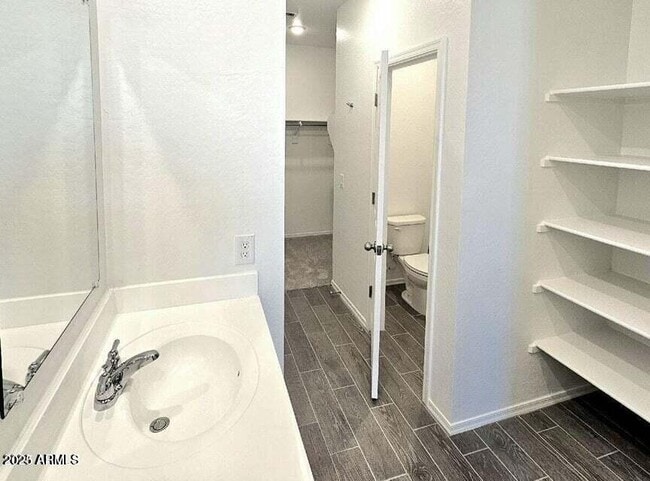 Foto del edificio - 47860 W Moeller Rd