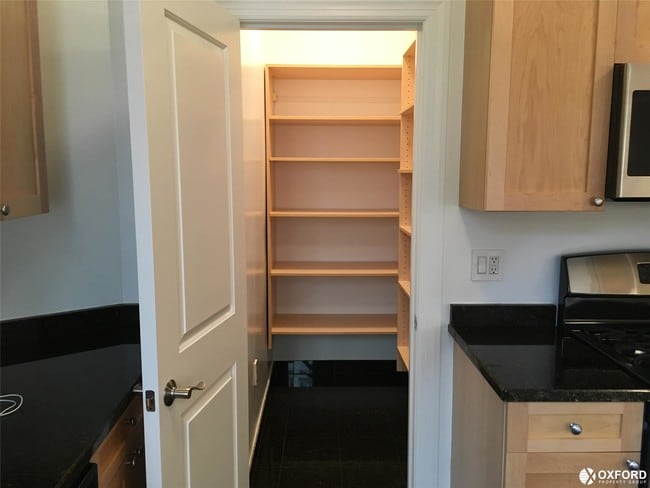 Building Photo - 115 E 92nd St