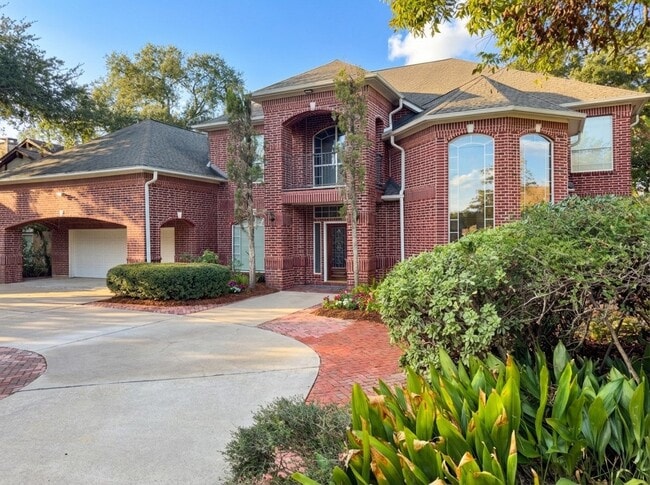 Foto del edificio - 3311 El Dorado Blvd