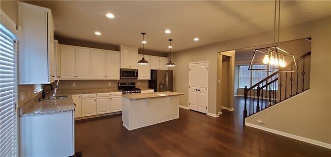 Building Photo - 1414 Deer Creek Crossing Dr