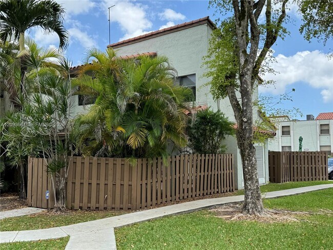 Foto del edificio - 10307 NW 9th St Cir