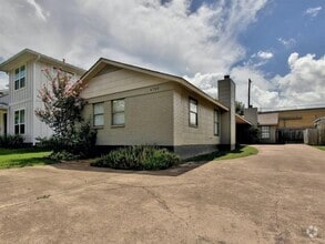 Building Photo - 4703 Rosedale Ave