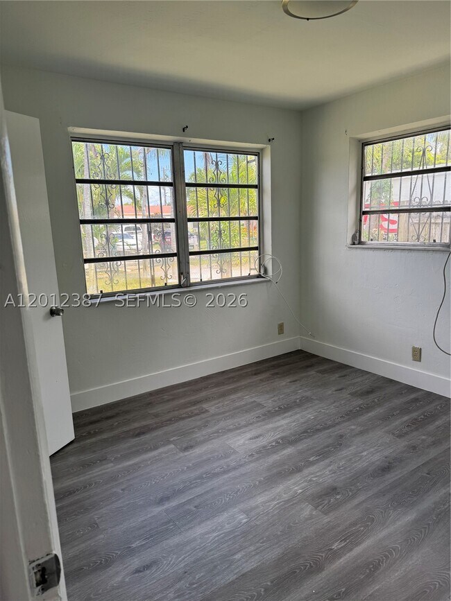 Foto del edificio - 2620 SW 53rd Ave