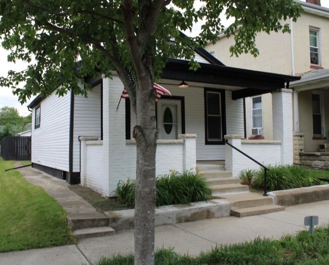 Photo - 1110 North St House