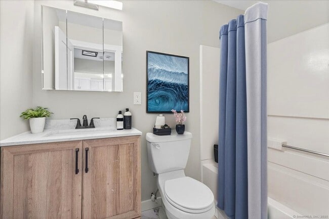 Building Photo - 135 Gold Star Hwy