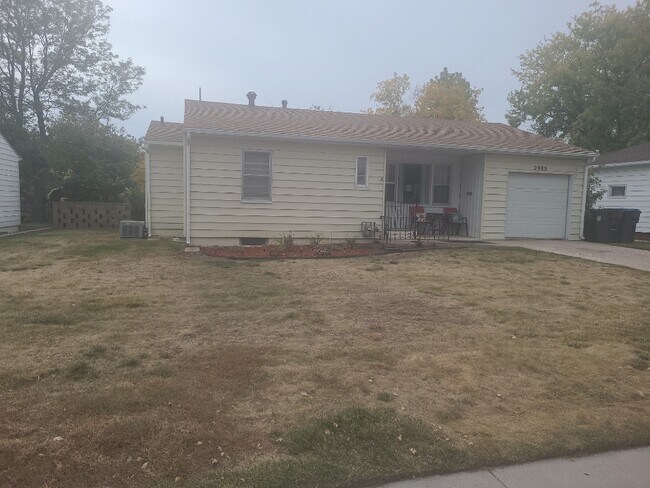 Building Photo - 2985 Kelley Dr