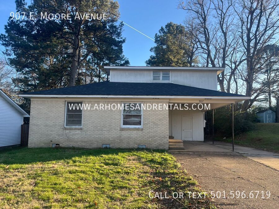 Foto principal - 907 E Moore Ave