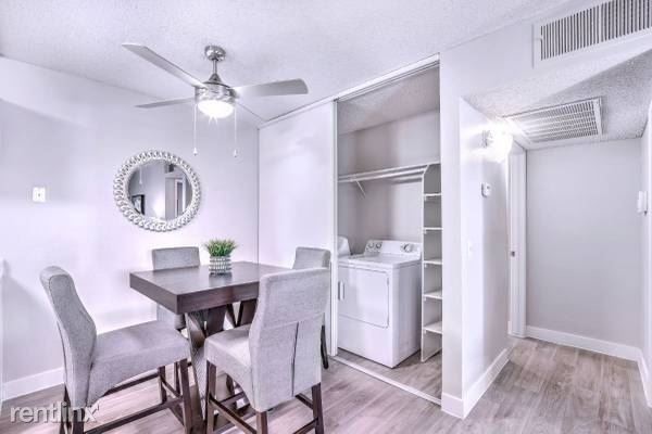Foto del edificio - 6700 Sommerall Dr