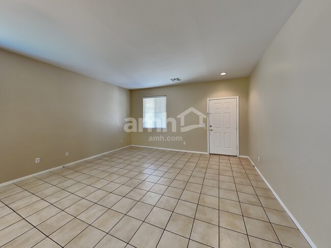 Building Photo - 7137 S 70th Dr