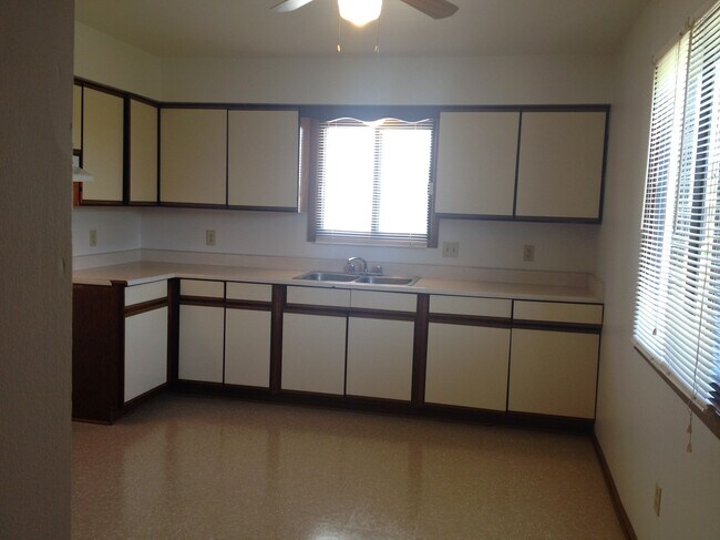 Foto del edificio - 7308 N 86th St