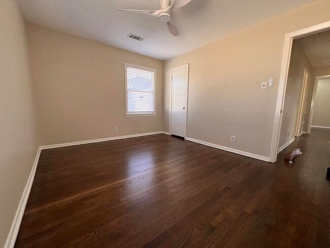 Foto del edificio - 5834 Indigo St