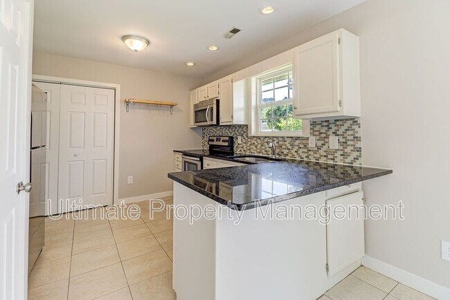 Foto del edificio - 6232 Murrayville Rd