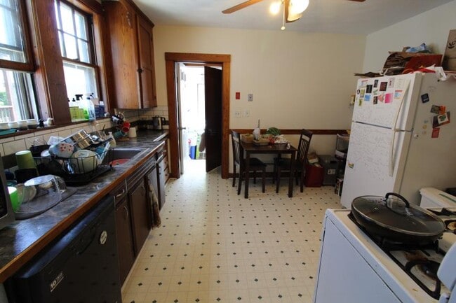 Photo - 3.0 bedroom in Cambridge Massachusetts 02140 Apartment