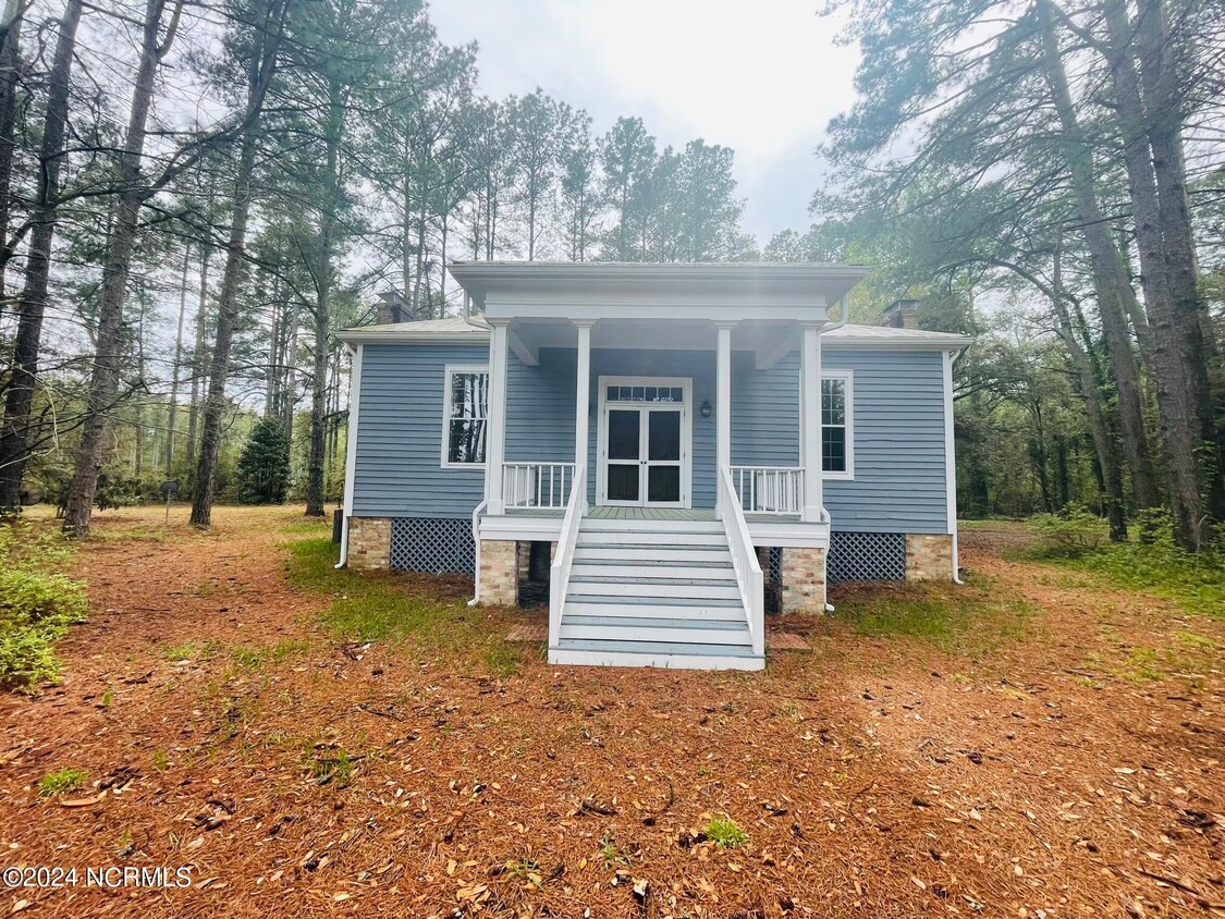 Primary Photo - 23500 River Rd
