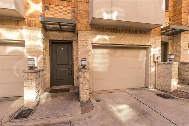 Foto del edificio - 732 Skyline Bluff Ct