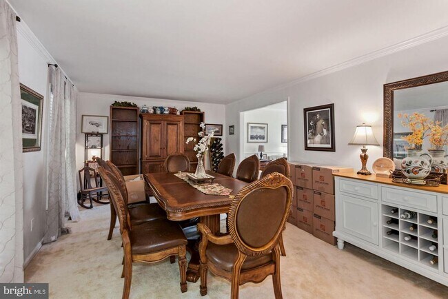 Foto del edificio - 2131 Silentree Dr