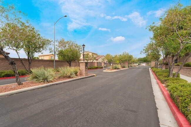 Building Photo - 4332 Desert Park Ave