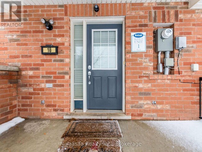 Photo du bâtiment - 18 Betterton Cres