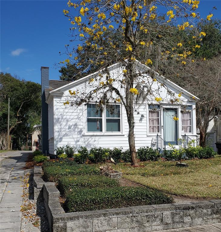 Foto principal - 421 E Kaley St