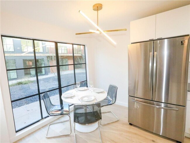 Foto del edificio - 400 E 30th St