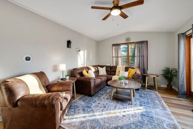 Foto del edificio - 4544 Erie Ave NW