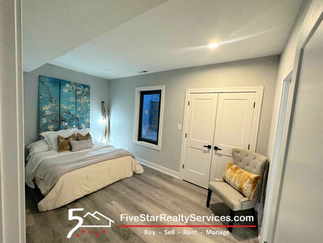Foto del edificio - 5416-22 W Belmont Ave