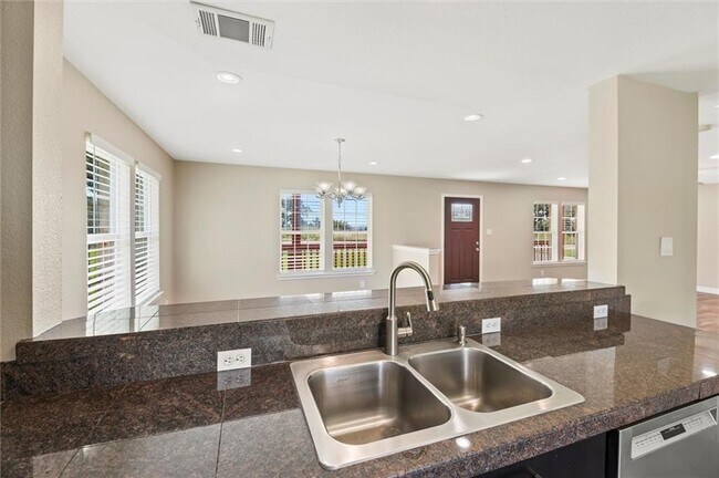 Foto del edificio - 8508 Grandview Dr