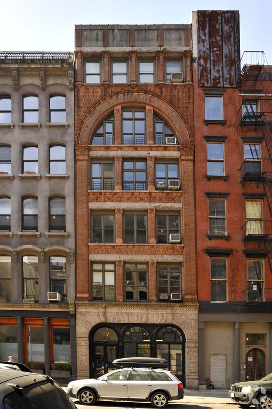 Building Photo - 73 Warren St