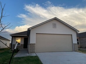 Building Photo - 11856 KAMERON Wy