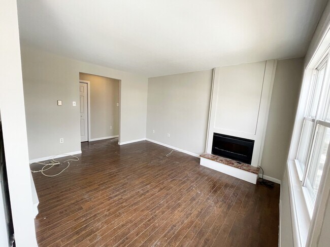 Photo du bâtiment - 534 Bonita Ave