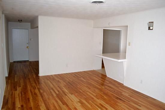 Foto del edificio - 2528 St Francis Ave