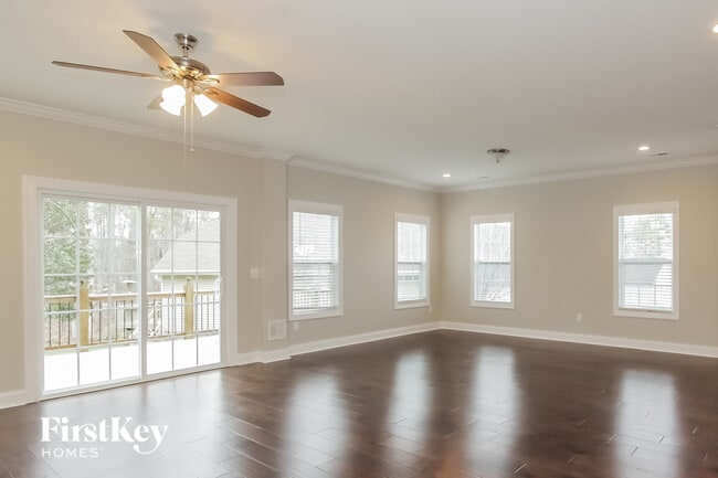 Foto del edificio - 7879 Smith Pond Dr