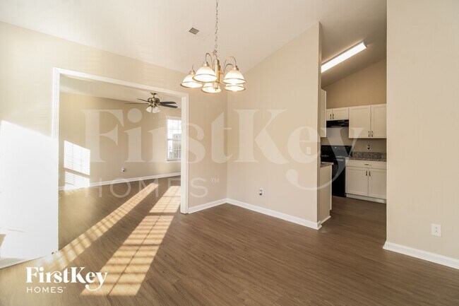 Foto del edificio - 4705 Meadowcroft Rd