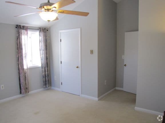 Building Photo - 183 Highwood Dr.