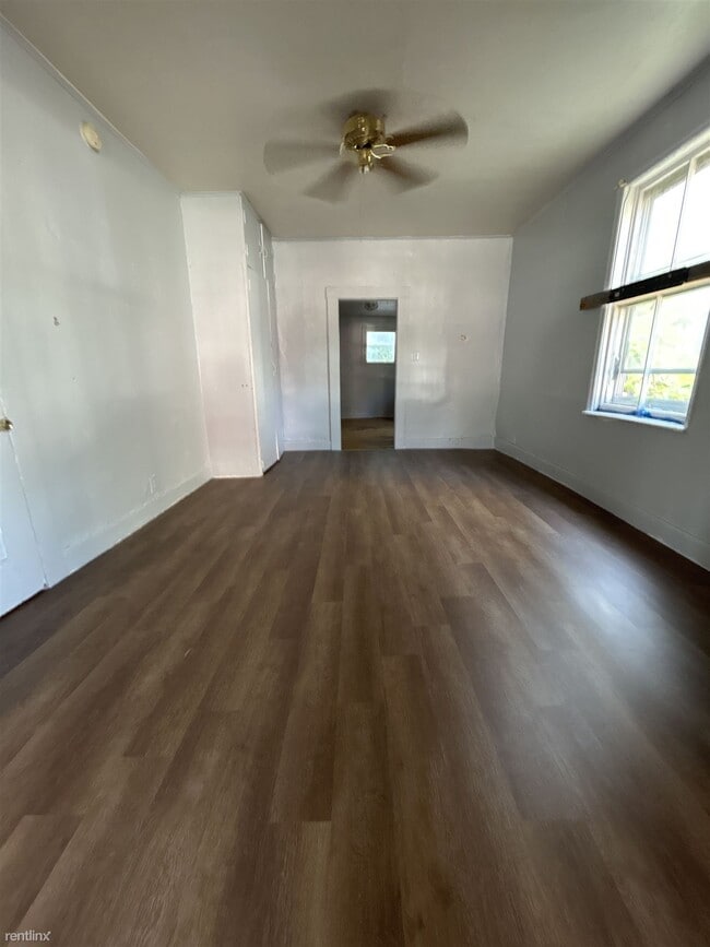 Building Photo - 1 br, 1 bath Duplex - 603 South Main Stree...