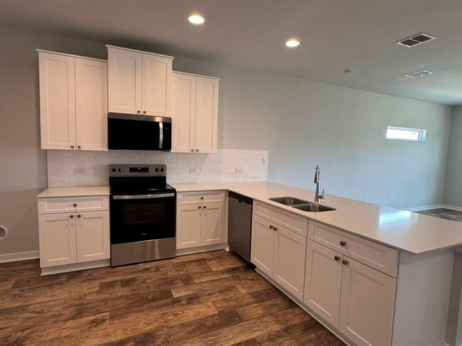 Building Photo - 17509 Torneo Dr