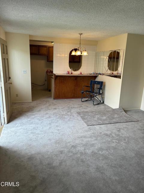 Foto del edificio - 702 W Hemlock St