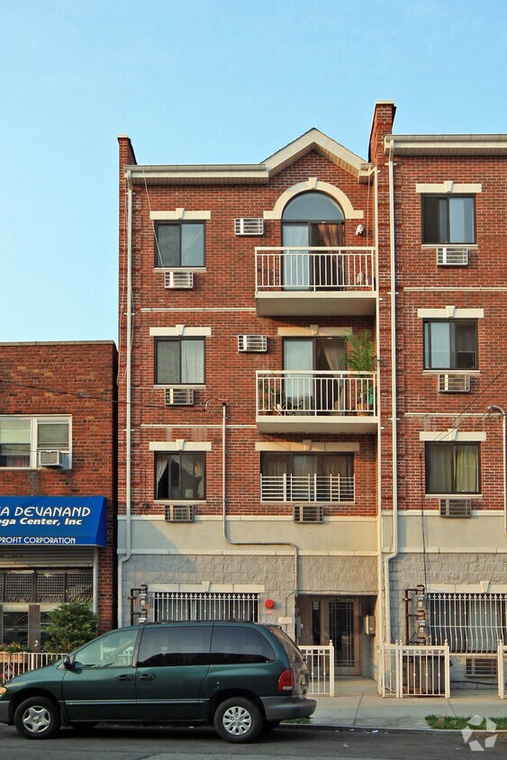 Primary Photo - 66-06 Woodside Ave