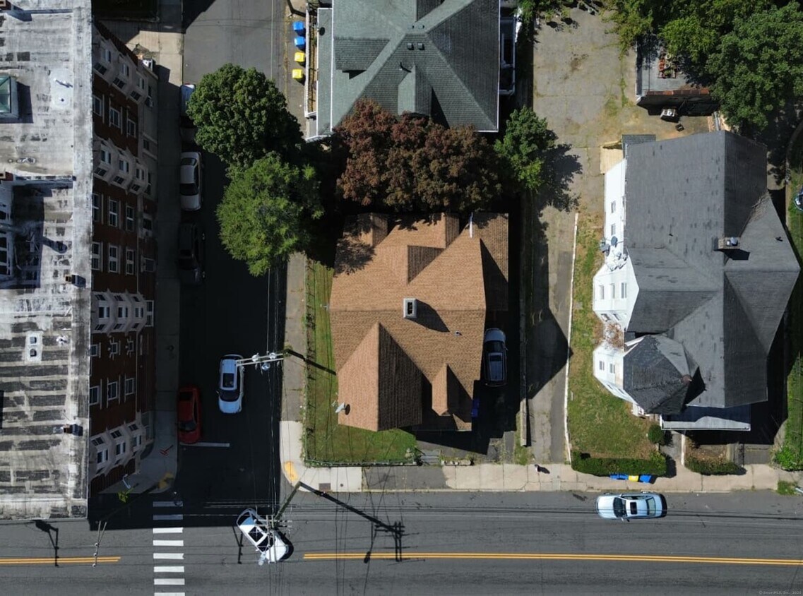 Foto del edificio - 215 Willow St