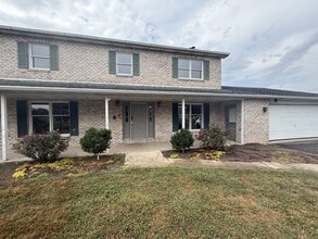 Building Photo - 157 Shade Rd