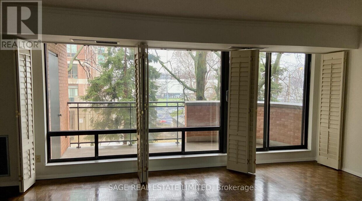 Photo principale - 260-260 Heath St W