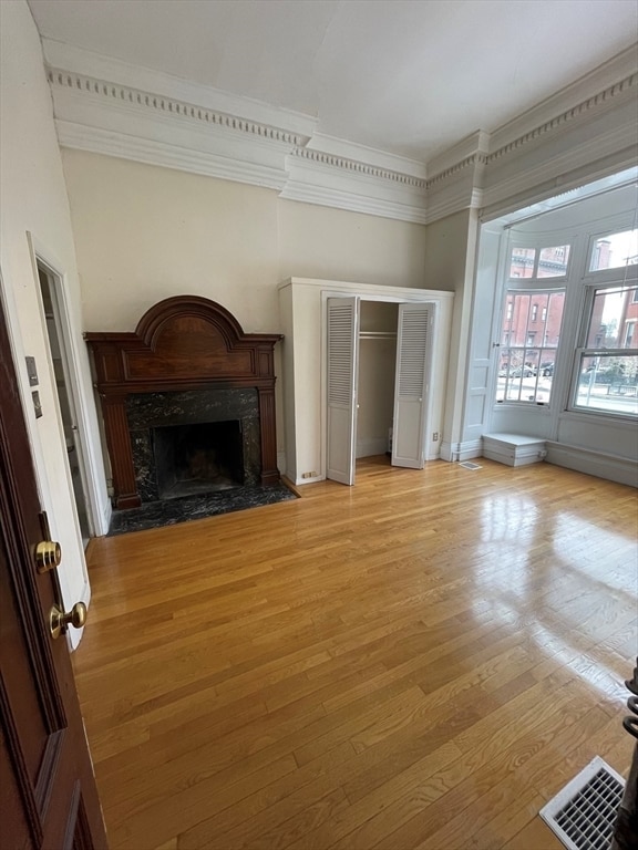 Building Photo - 397 Beacon St